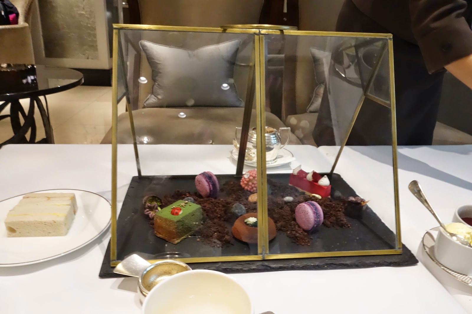 'Edible Garden' Afternoon Tea at the Intercontinental Westminster